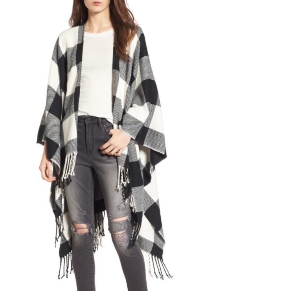 NWT BEAUTIFUL Buffalo check Ruana/poncho
